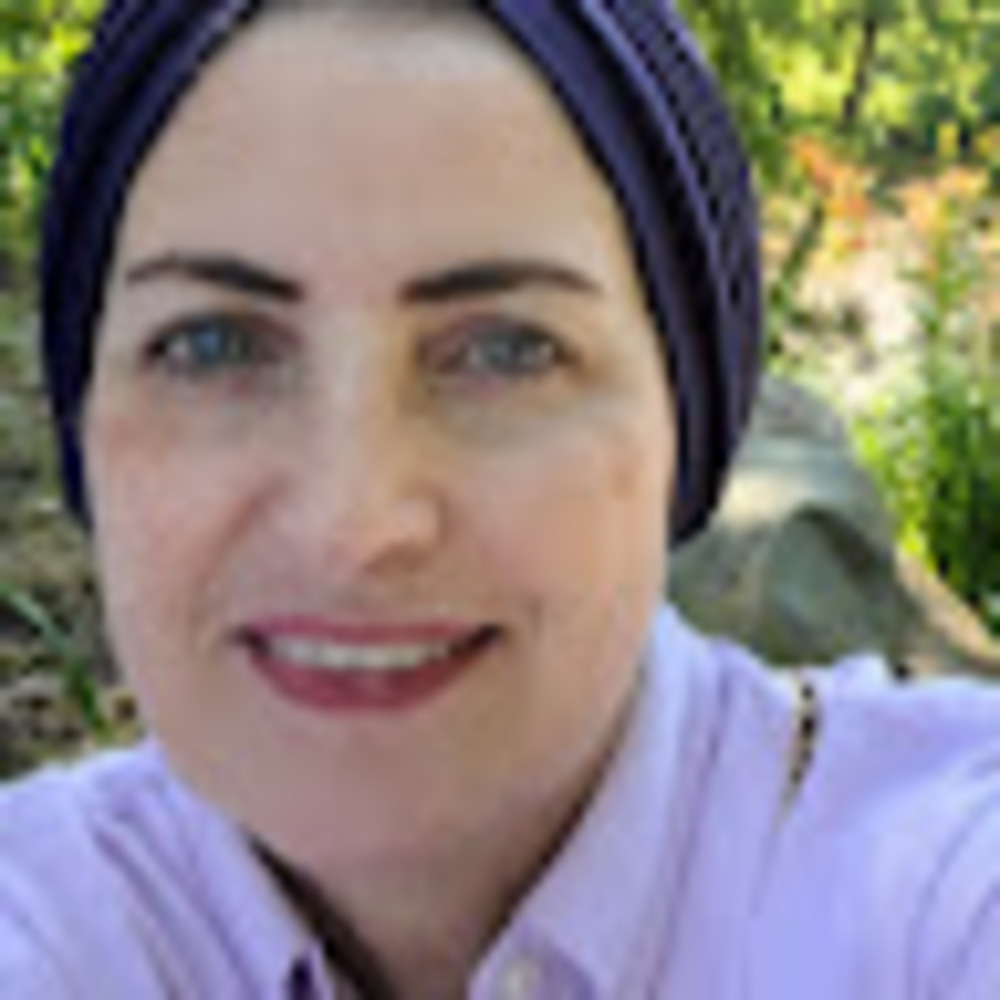 Meet your Posher, Nuha